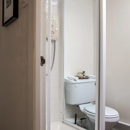 Herberg The Craven Heifer At Stainforth 4*