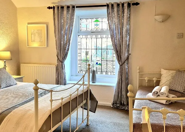 Inn Craven Heifer, Stainforth Settle