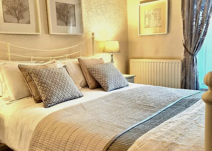 Craven Heifer, Stainforth Settle