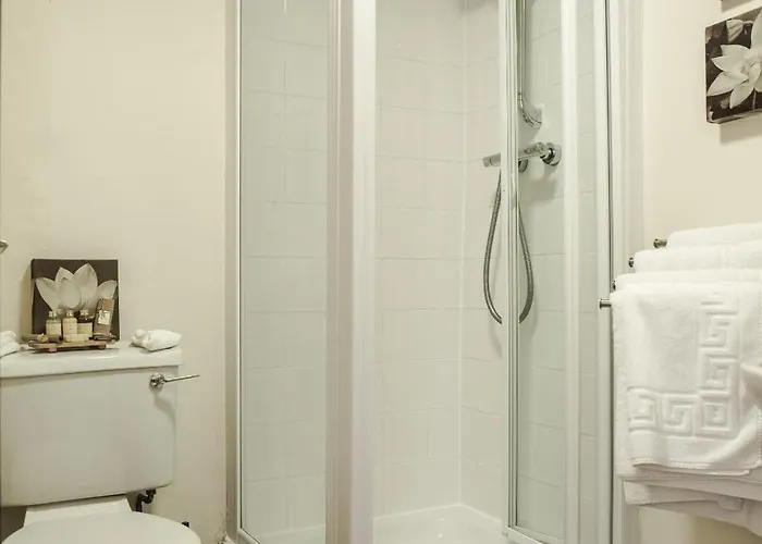 Craven Heifer, Stainforth 4*