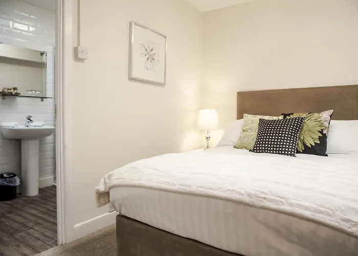 Craven Heifer, Stainforth Inn 4*