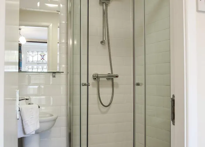 Craven Heifer, Stainforth Settle