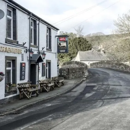 The Craven Heifer At Stainforth Locanda 4*
