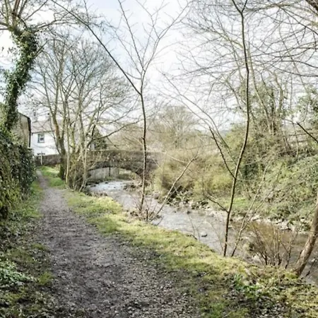 The Craven Heifer At Stainforth 塞特尔